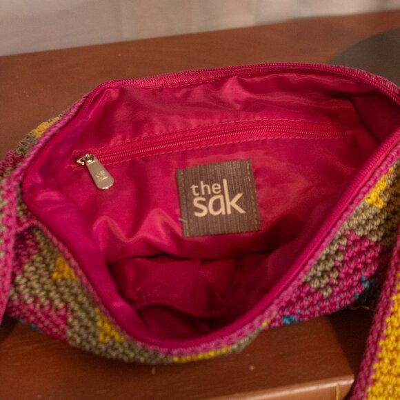 The Sak Preowned Multicolor Crochet Chevron Bag - Picture 4 of 6